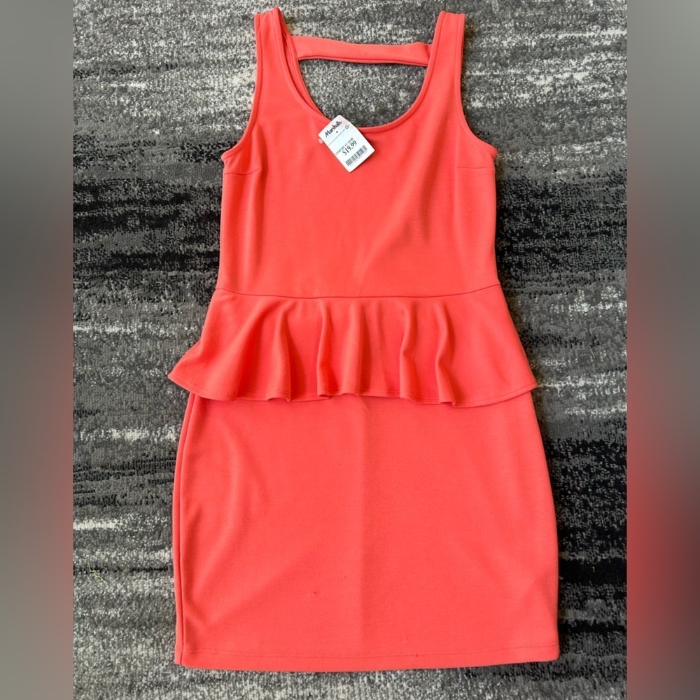 NWT Y2K SOPRANO Peplum Dress